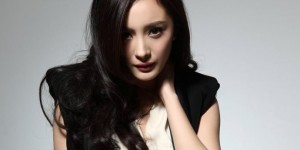 杨幂追动漫被剧透发微博吐槽，看不出来居然还是个“老二次元”