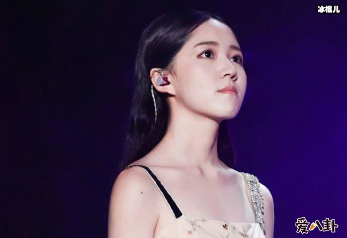 冯希瑶现在的经纪公司, 被华晨宇看好的冯希瑶现在居然这么厉害!