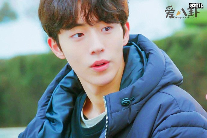 南柱赫家境大揭秘,火不起来全是因为家庭原因?