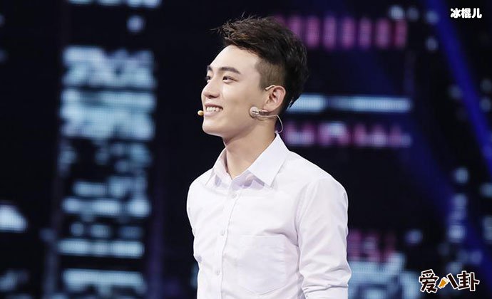 陈希郡女友是谁? 国民校草曾示爱谢娜正牌女友是她