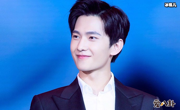 杨洋女朋友是谁? 盘点高颜值小哥哥历任绯闻女友