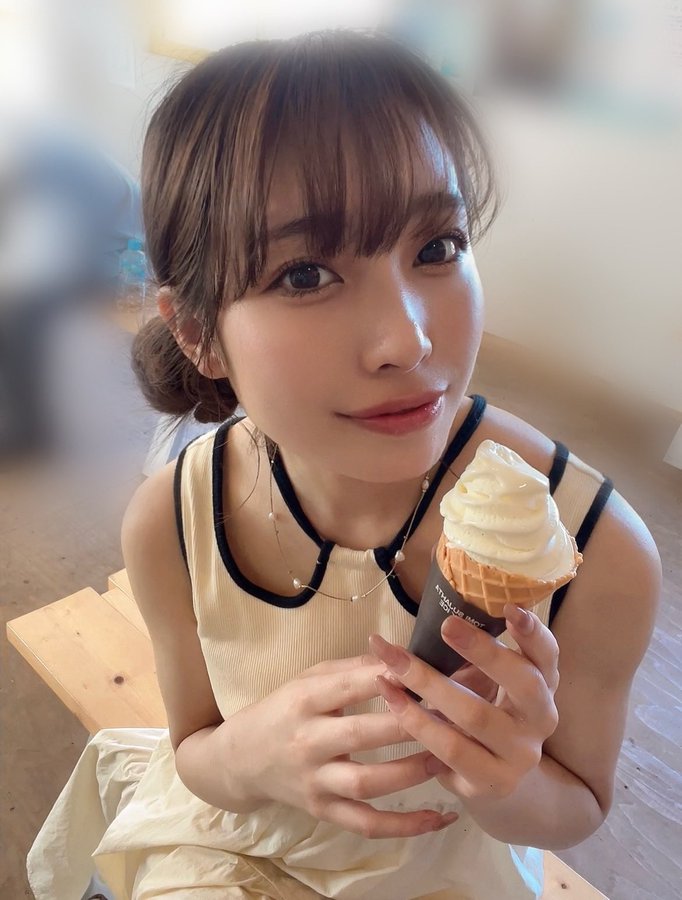 花里明理(花里アカリ)出道作品番号及封面,花里明理个人简介