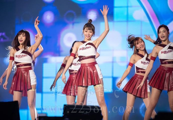 陈怡叡Yuri:气质啦啦队员让赛场充满阳光