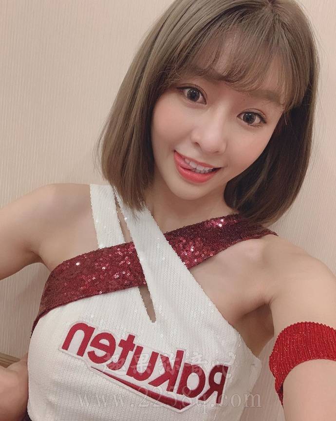 陈怡叡Yuri:气质啦啦队员让赛场充满阳光