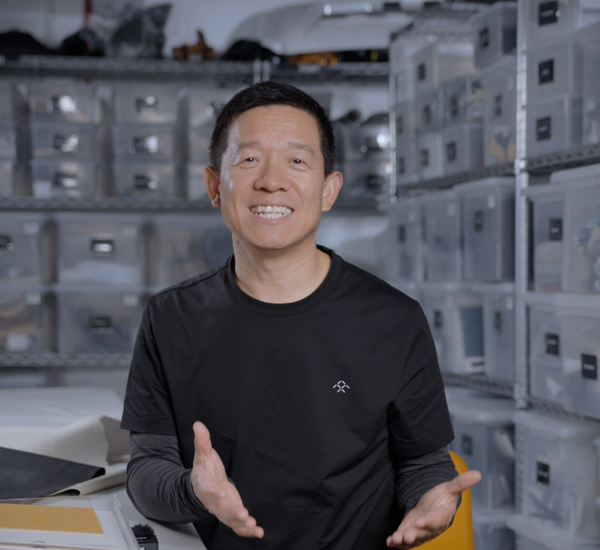 FF创始人、合伙人、首席产品及用户生态官,LeEco乐视创始人贾跃亭 贾跃亭宣布开展美国视频电商业务 想办法还债回国