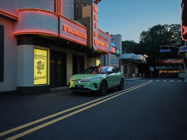 纯电SUV岚图知音正式上市 售价17.99万元起 纯电SUV岚图知音正式上市 售价17.99万元起