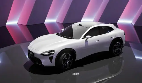 小米SUV假想图 雷军出行被偶遇 所驾车辆竟不是小米SU7 而是一辆SUV