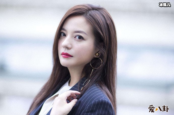 赵薇和继子住在一起关系不简单? 新加坡豪宅有没有继子的一份