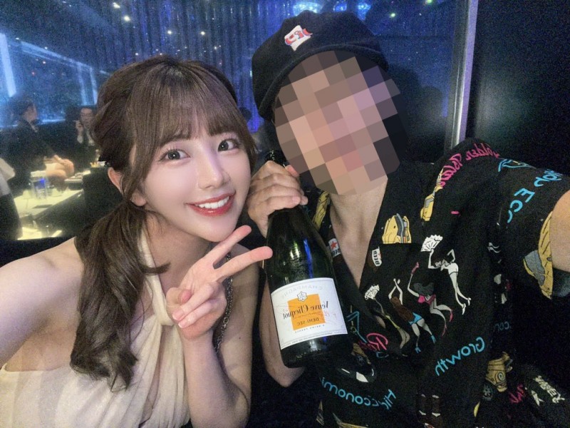 想找宇野みれい(宇野美玲)喝一杯?那该准备多少钱?