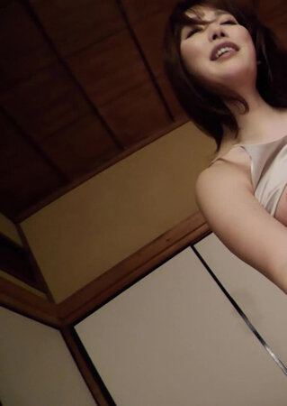 徳永しおり(德永诗织)作品EKDV-748发布!只身赴任,被隔壁的离婚美女诱惑,每天无数次狂中出