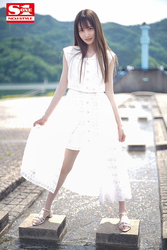石田佳蓮(石田佳莲)作品SONE-473发布!最新艺能人降临凡间!奇迹的三本番吸精!