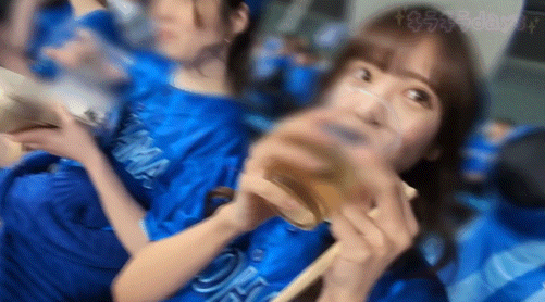 来蹭日本职棒总冠军赛!片商认证的野球女子吃了很多棒子!