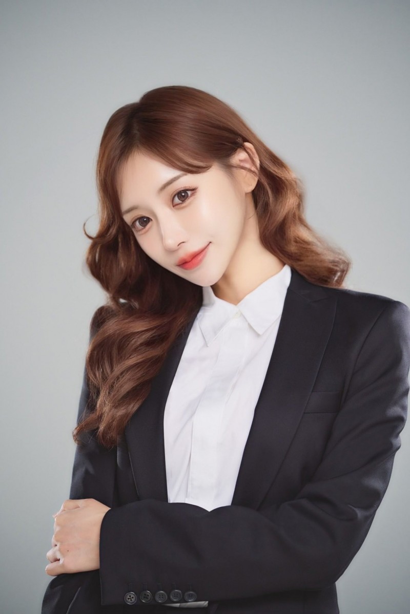 白滨希 (Nozomi Shirahama):明日香绮罗良 (Asuka Kirara) 诈骗完成!