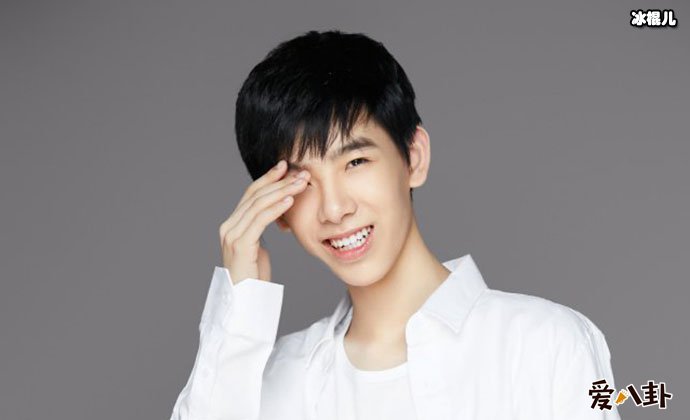 黄天崎如今男大十八变, 最具潜质小童星如今混成这般模样!