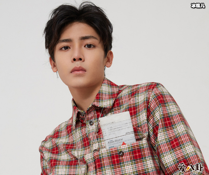 侯明昊身份资料揭秘, 真实背景曝光侯明昊爸妈这么有钱?