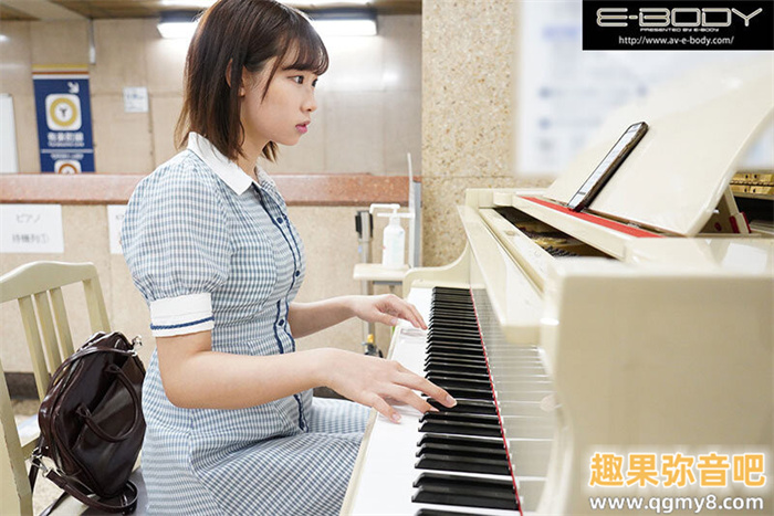 终于在社群上现身! 但170厘米F罩杯的透明奏多(透美かなた)有状况!