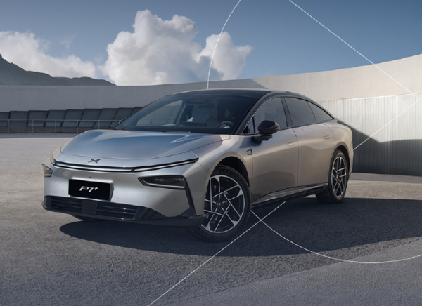 小鹏P7+正式上市 全球首款AI汽车 售价18.68万元起 小鹏P7+正式上市 全球首款AI汽车 售价18.68万元起