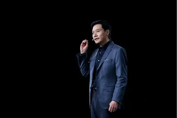 企业家抛头露面引争议 流量和面子到底哪个更重要? 企业家抛头露面引争议 流量和面子到底哪个更重要?