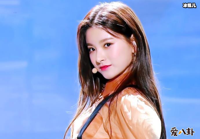 王怡人是怎么进乐华的? 起底从小学舞的王怡人家庭背景