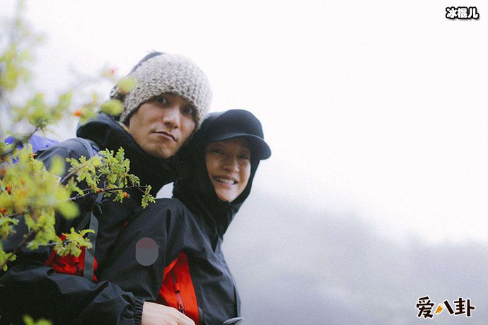 陈坤为周迅庆生 两人十多年的友谊让人羡慕!