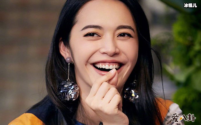 姚晨安慰激动粉丝做了啥? 起底姚晨被喜欢的缘由!