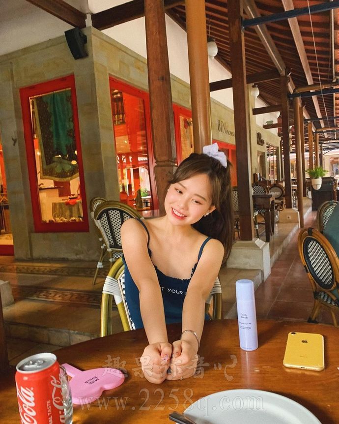 洪瑛琦(홍영기):让八头身比例汗颜的韩国网拍麻豆