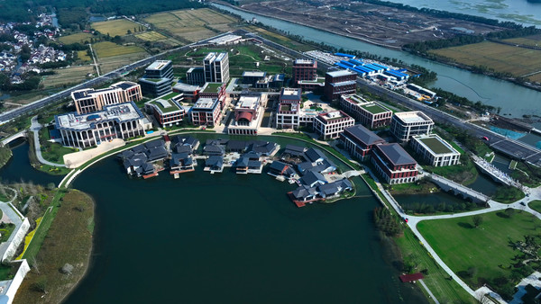 日媒关注上海郊外的“华为小镇”:周边景象正发生巨变 日媒关注上海郊外的“华为小镇”:周边景象正发生巨变