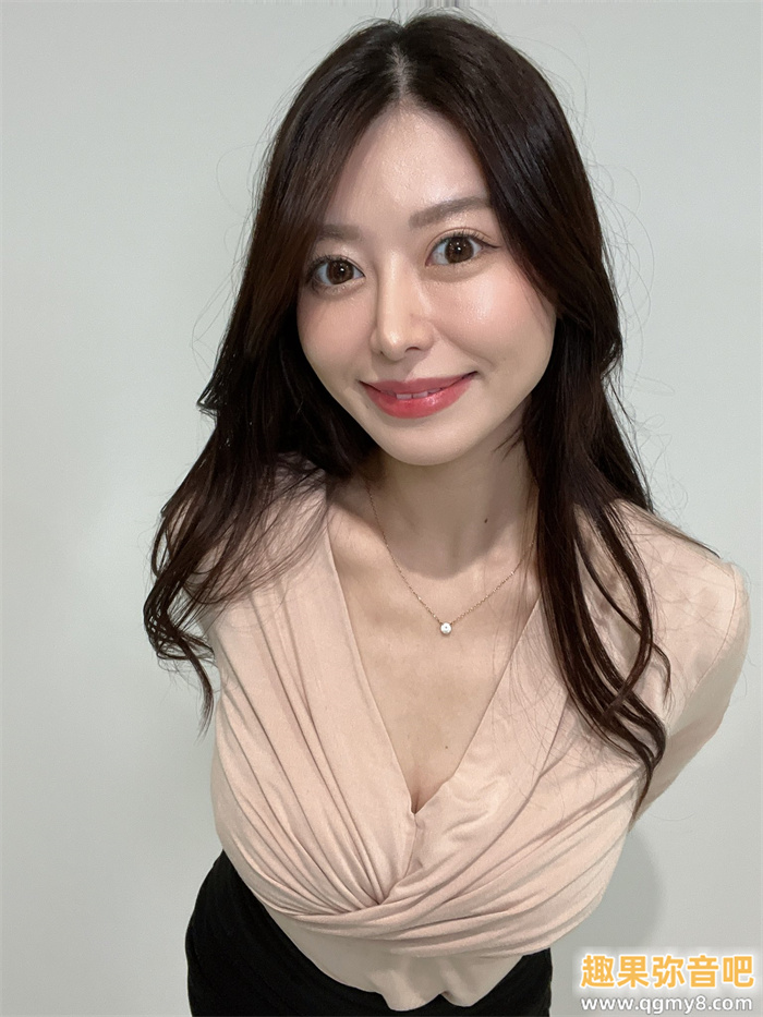 [JUR-012]让女人羡慕嫉妒恨的天使脸孔魔鬼身材！超大型新人篠原伊代（篠原いよ）现 …