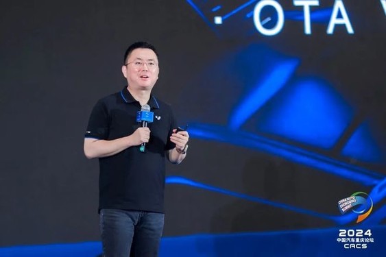 夏一平 极越CEO回应要求交社保:都在解决 如果逃避就不会来