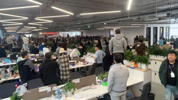 极越CEO回应要求交社保:都在解决 如果逃避就不会来 极越CEO回应要求交社保:都在解决 如果逃避就不会来