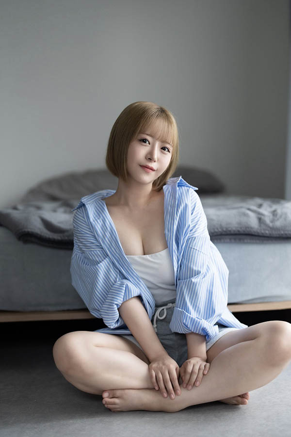 最新推荐!日本JK美少女《深月芽衣》精选作品介绍……