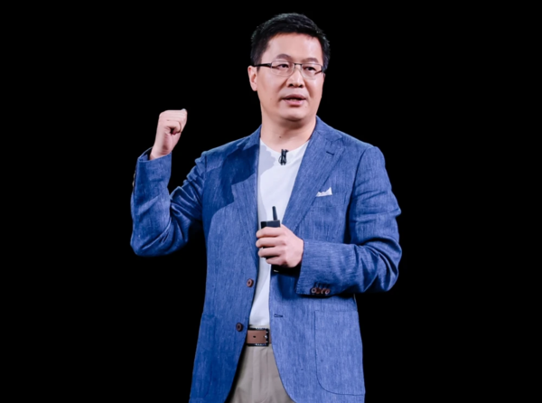 卢伟冰:K80系列不断得到友商的致敬 这就是引领 卢伟冰:K80系列不断得到友商的致敬 这就是引领