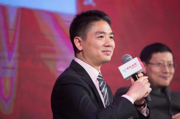 刘强东 刘强东自掏腰包送京东员工8万盒巧克力 并升级客服薪酬