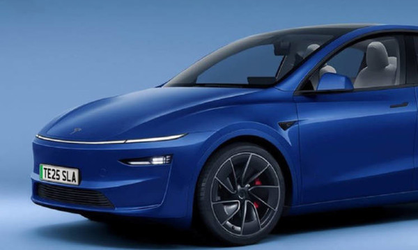 新款特斯拉Model Y实车曝光 前后均大改 明年Q1交付 新款特斯拉Model Y实车曝光 前后均大改 明年Q1交付