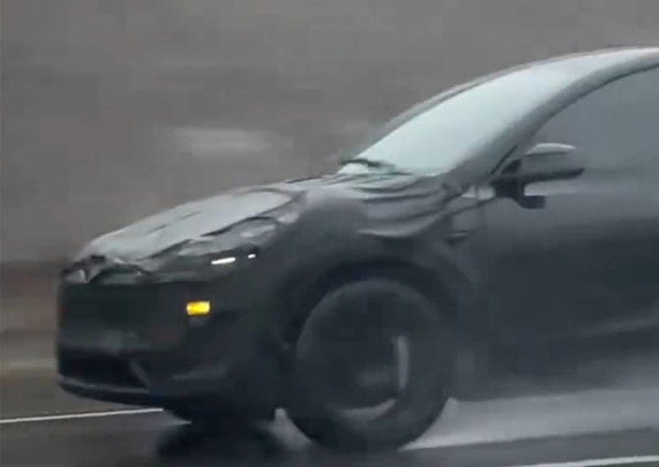 新款特斯拉Model Y实车谍照曝光 新款特斯拉Model Y实车曝光 前后均大改 明年Q1交付