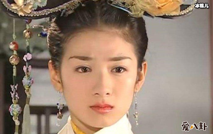 黄奕与赵薇演的两个小燕子谁更讨喜!网友感叹不愧是她!