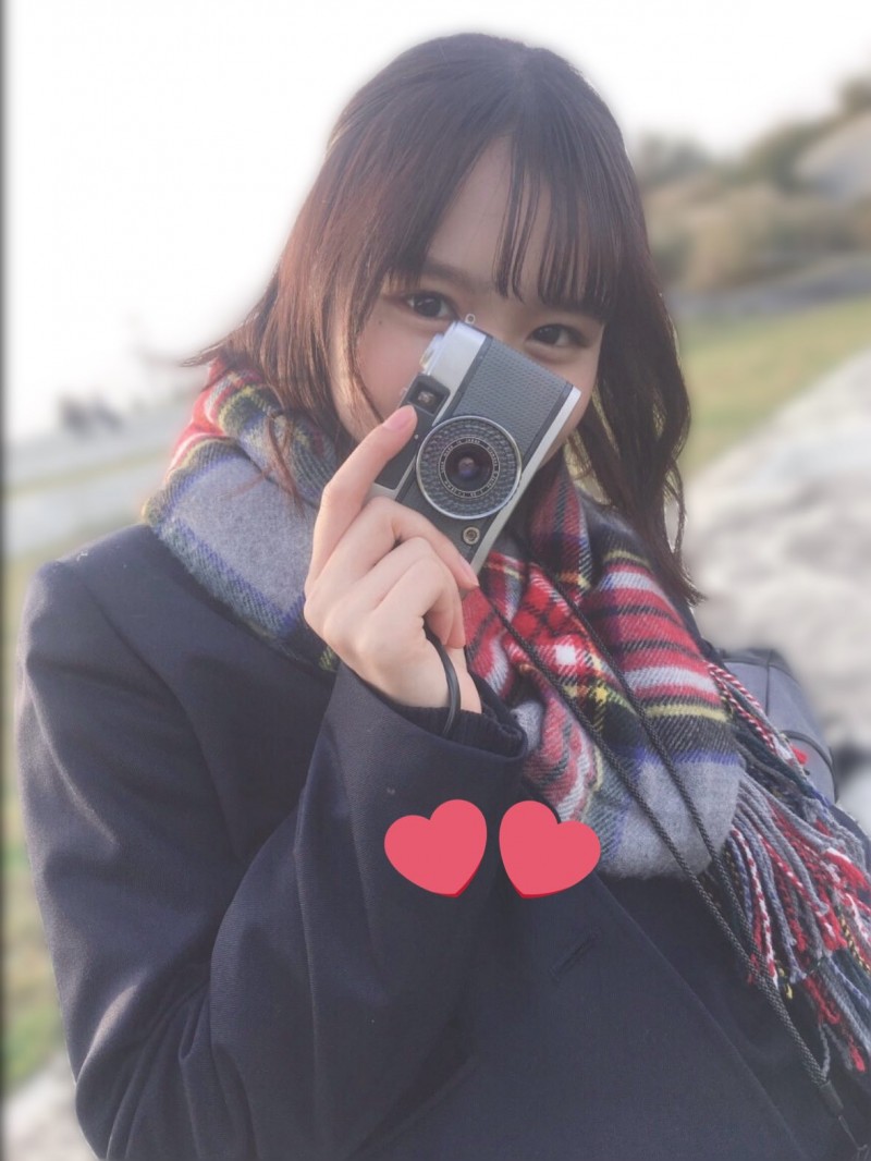 难怪是片商力捧的大物!她高中时代就是美少女!