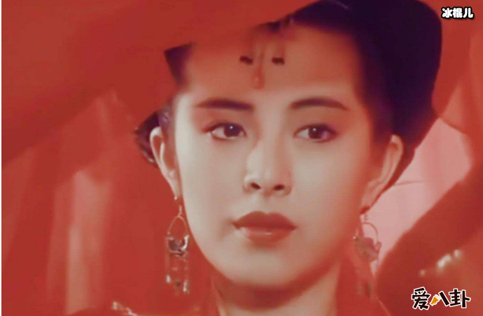 王祖贤为何五十多岁仍孑然一身?其退出娱乐圈的原因是什么?