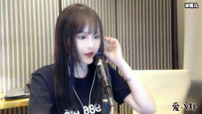 赵本山女儿是谁?为何与哥哥当众又亲又抱