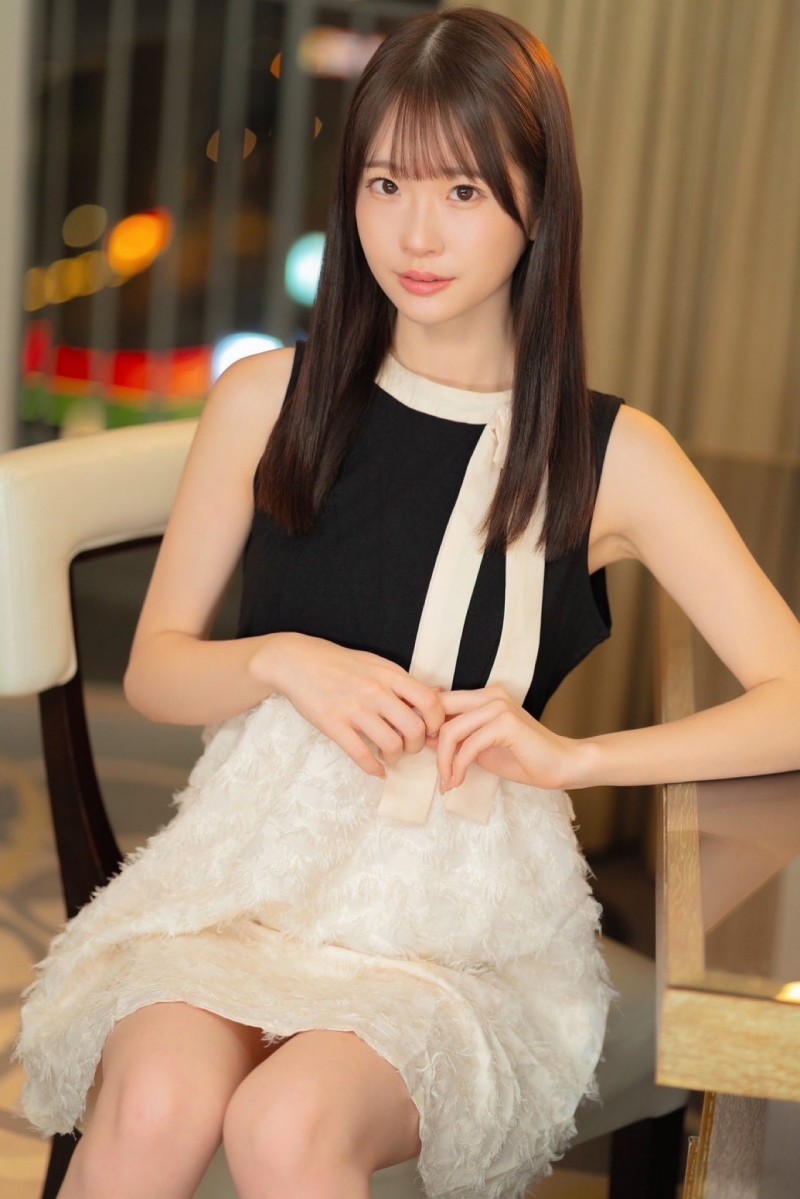 女优摄影会:「校花」白上咲花与Foraver在2025年的第一战!