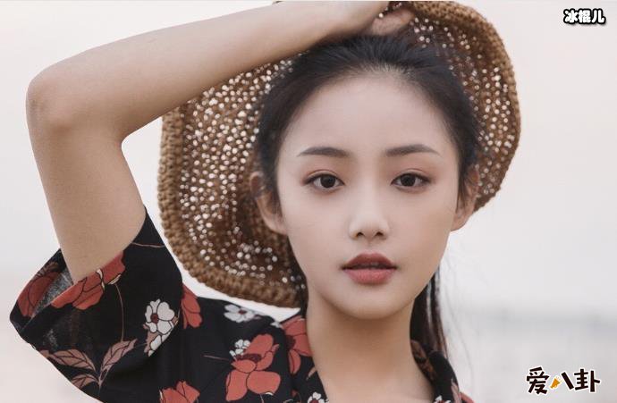 吴佳怡个人资料被扒 其家庭世背景如何?