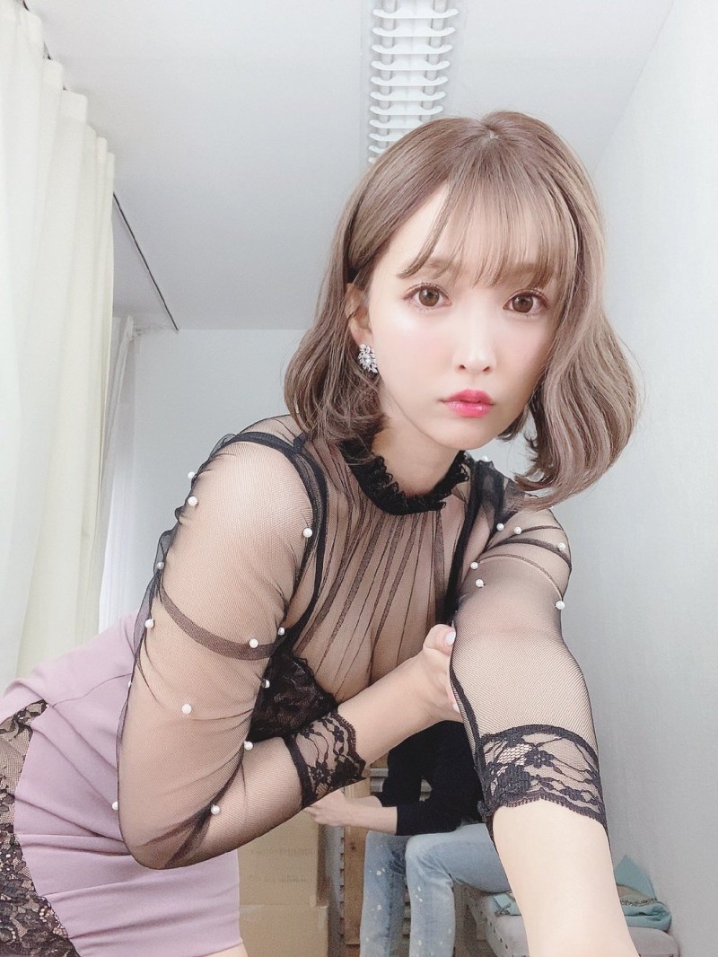 SSNI-989超无奈跟讨厌的武田大树一起出差! 三上悠亚一夜嗨不停!