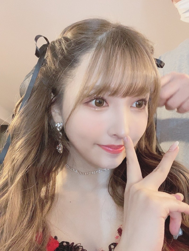 SSNI-989超无奈跟讨厌的武田大树一起出差! 三上悠亚一夜嗨不停!