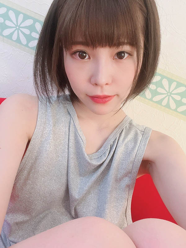 最新推荐!H CUP原石巨乳妹《月乃雏》最新作品介绍……