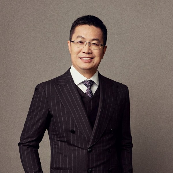 小米总裁卢伟冰 卢伟冰:国补后小米手机销量达之前4倍 进店人数大涨