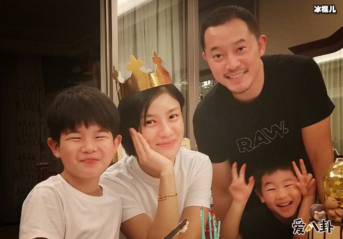 郭德纲胡可还有来往? 郭德纲曾公开场合羞辱她一家难道忘了