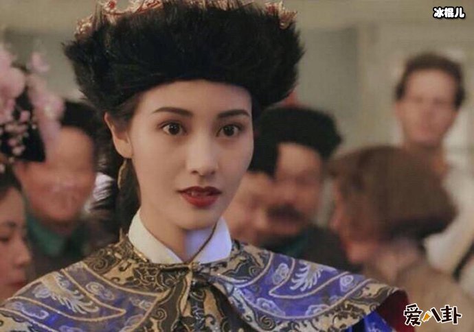 李嘉欣为何复出录制节目惹争议?难道豪门太太不好当?