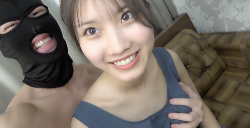 今年无码片商カリビアンコム(加勒比)第一位初登场的女优「赤坂桃子」是?