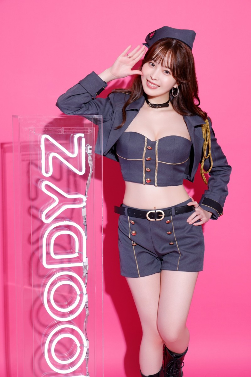 九野ひなの(九野雏乃):我是因为这两位前辈而成为女优的。