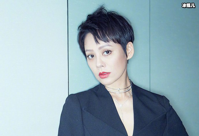 宁静挑战最长睫却意外收获好评 宁静是谁?